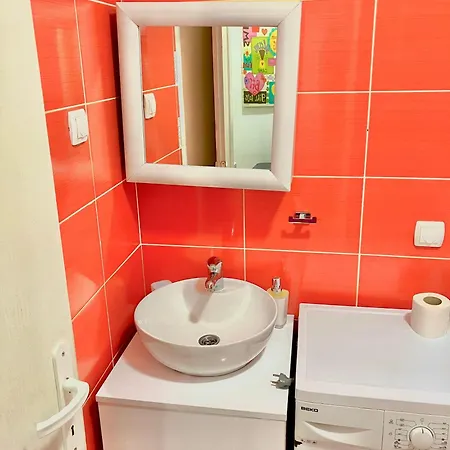 City Center Apartment *